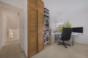 Photo 17- click for photo gallery